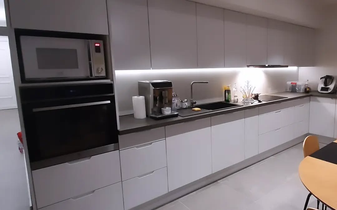 Projet 12 - Cuisine à façade laquée
